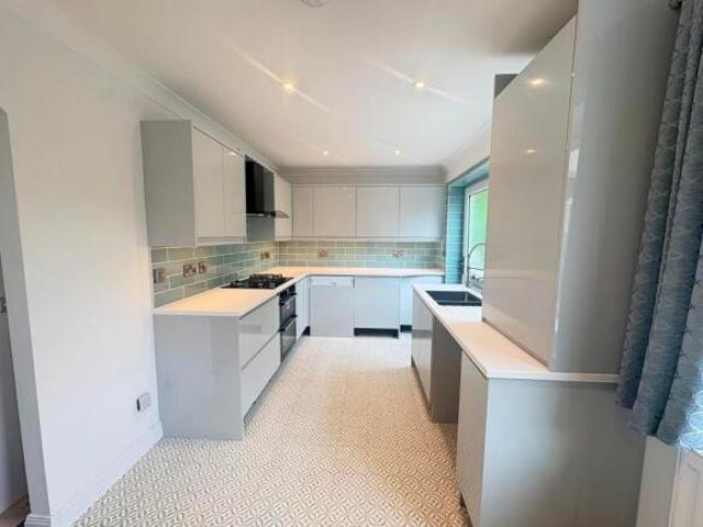 Cottage for rent in Guiseley, West Yorkshire