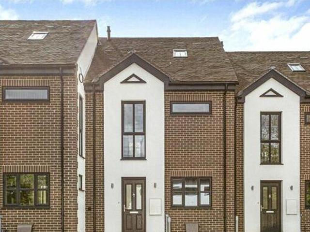 House for rent in Westborough, Surrey