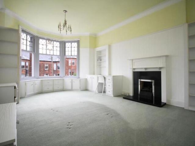 Cottage for rent in New Cathcart, Muirend