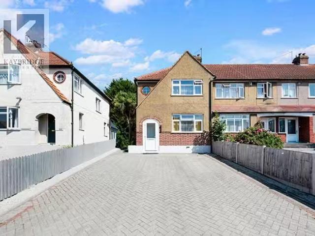 House for rent in Malden Rushett, Greater London