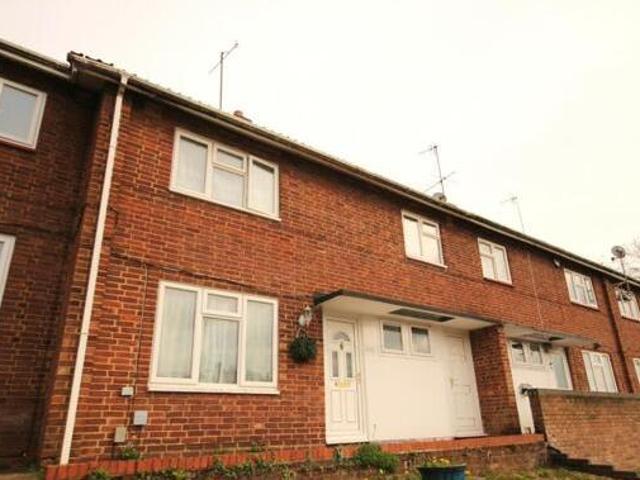 House for rent in Pouchen End, Hertfordshire