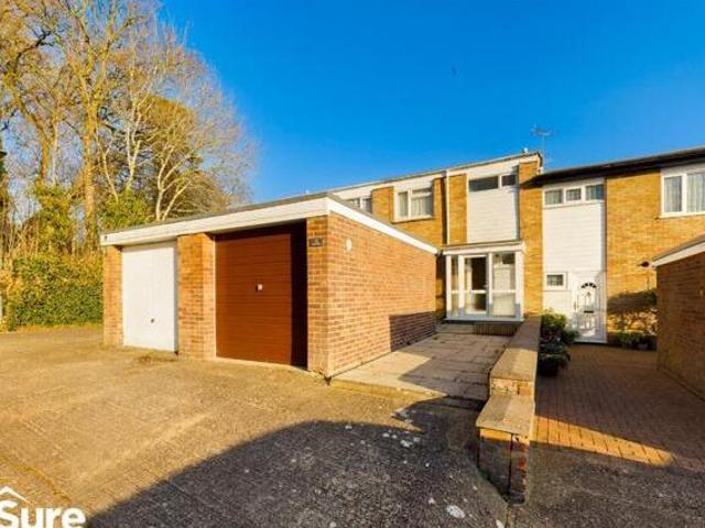 House for rent in Pouchen End, Hertfordshire