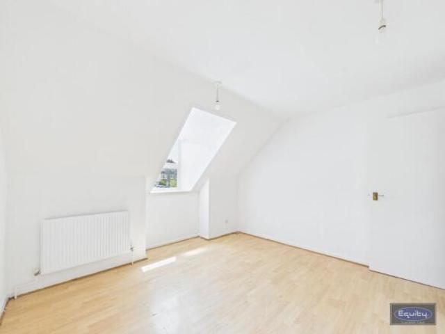 Cottage for rent in Cat Hill