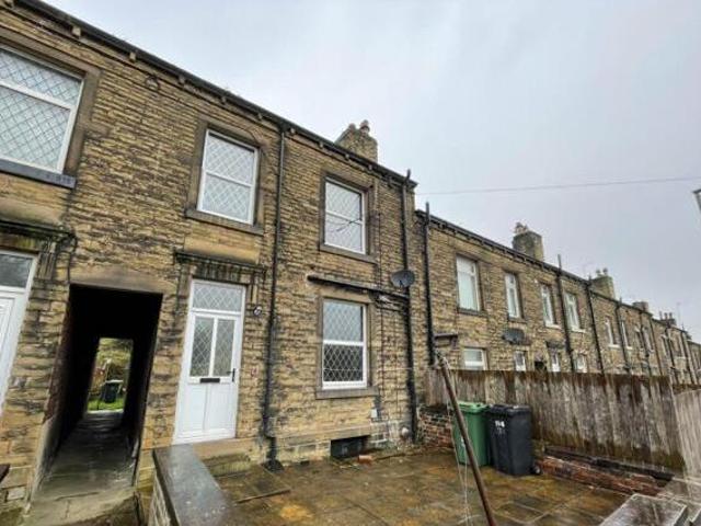 House for rent in Huddersfield, West Yorkshire