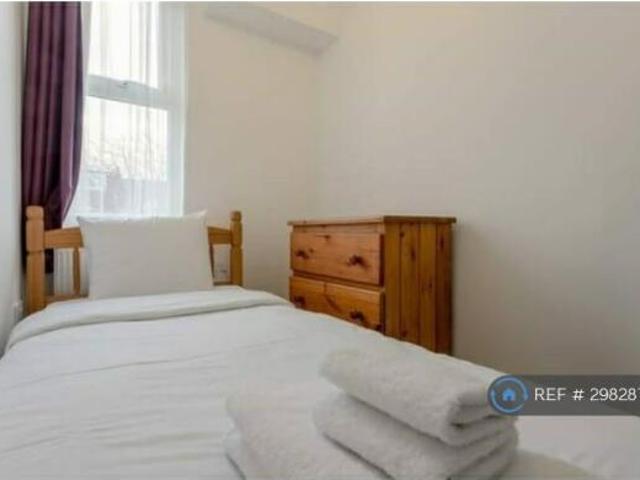 Cottage for rent in Cat Hill