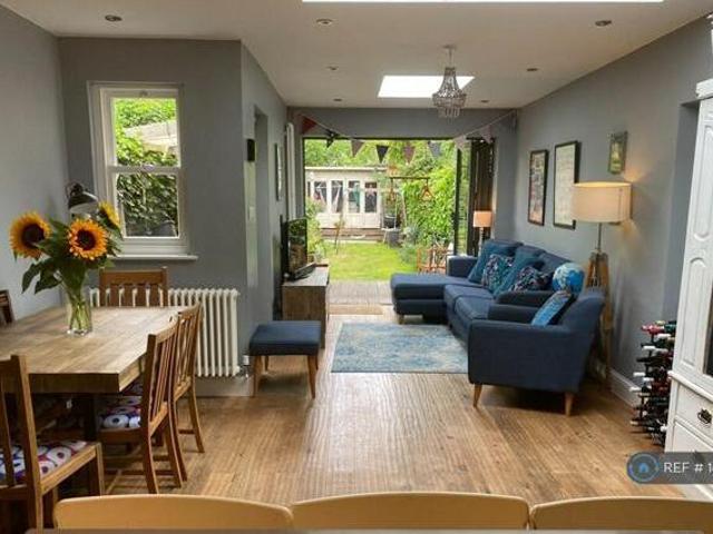 House for rent in Kingston Upon Thames, Greater London