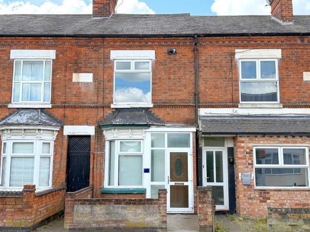 Terraced House for rent in Leicester