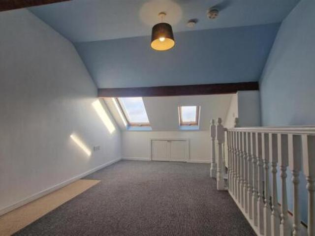 Cottage for rent in Stoke, Stoke-on-Trent