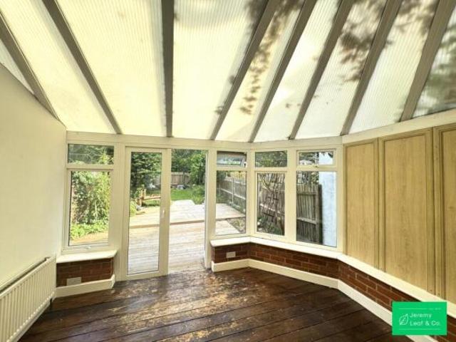 Cottage for rent in East Finchley, Greater London
