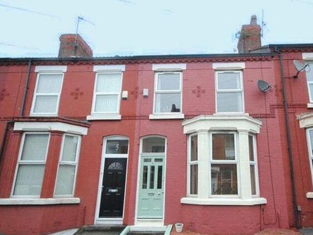 House for rent in Calderstones
