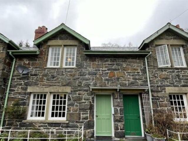 House for rent in Lyons, Greater London