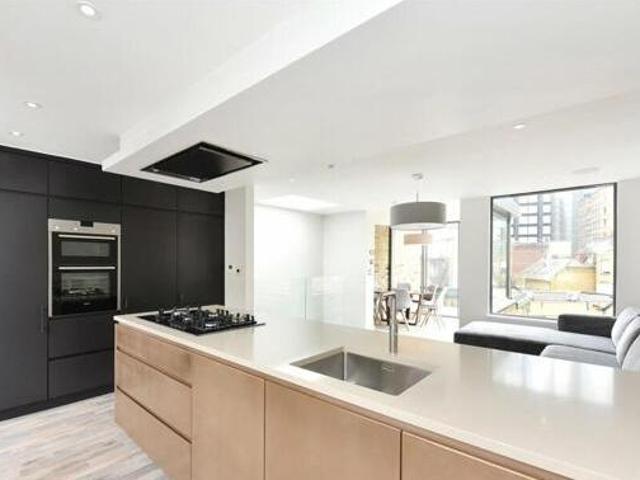 House for sale in City of London, Greater London