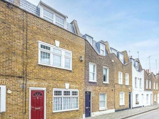 House for sale in Lyons, Greater London