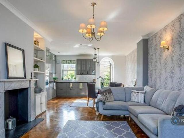 House for rent in Lyons, Greater London