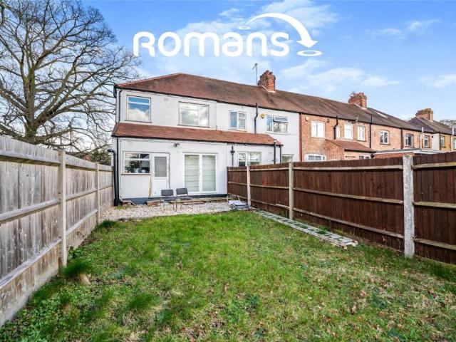Terraced House for rent in Hillingdon