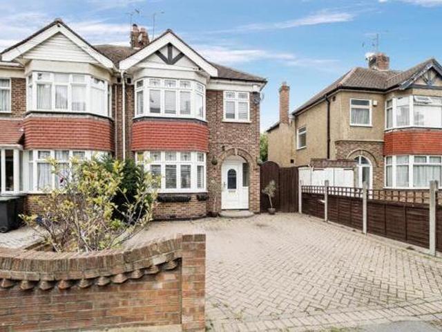House for rent in Debden Green, Epping