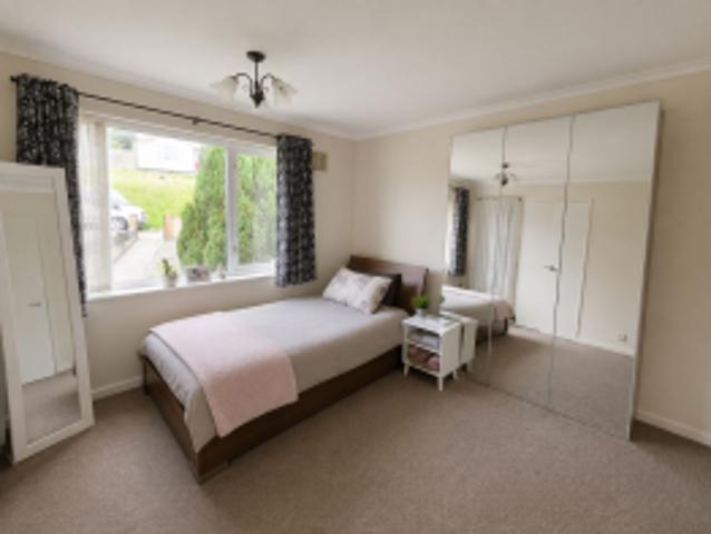 Cottage for rent in Mount Wise