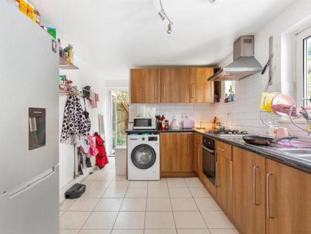 Cottage for rent in Peckham, Greater London