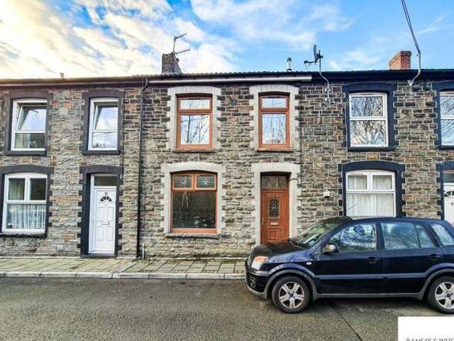 House for rent in Lyons, Greater London