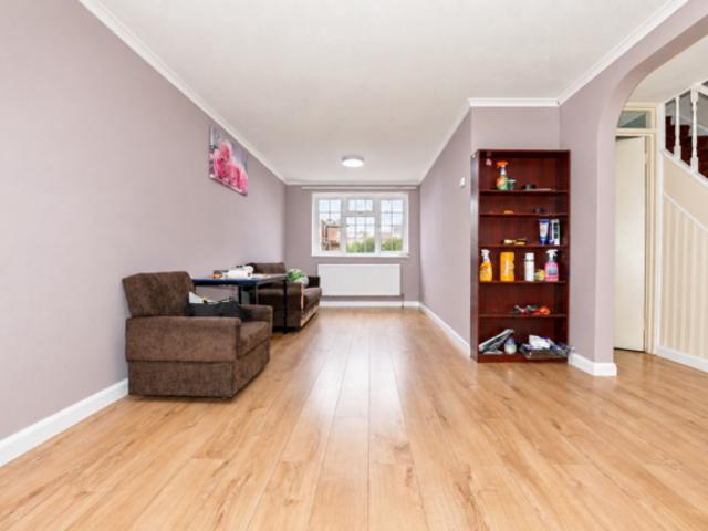 Cottage for rent in Cat Hill