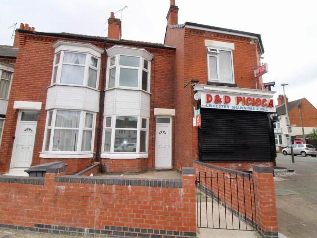 Terraced House for rent in Leicester