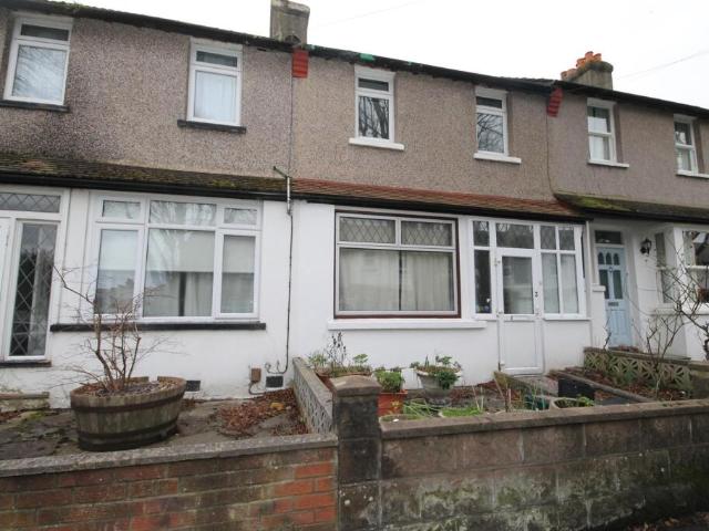 Terraced House for rent in Carshalton