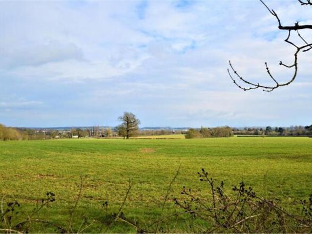 Cottage for rent in Five Acres, Hertfordshire