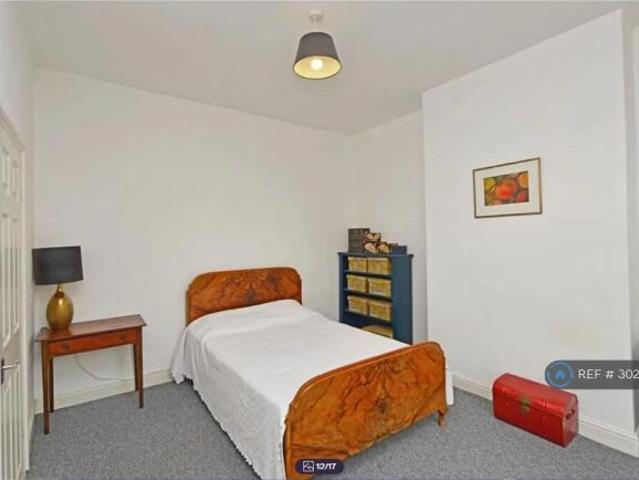Cottage for rent in Gildersome, West Yorkshire