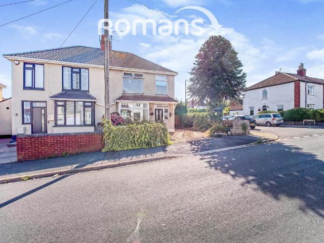 Terraced House for rent in Staple Hill