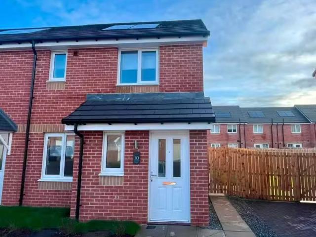 House for rent in Livingston Village, Dedridge