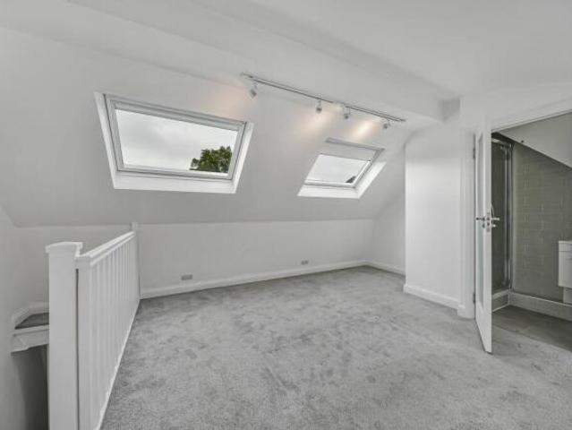 Cottage for rent in Cat Hill