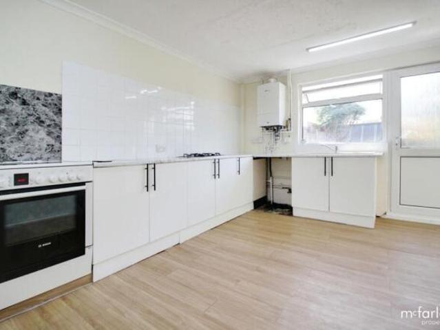 Cottage for rent in Swindon