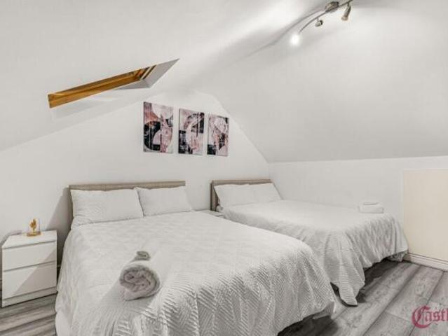 Cottage for rent in Tottenham, Greater London