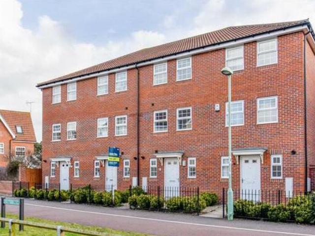 House for rent in Lyons, Greater London