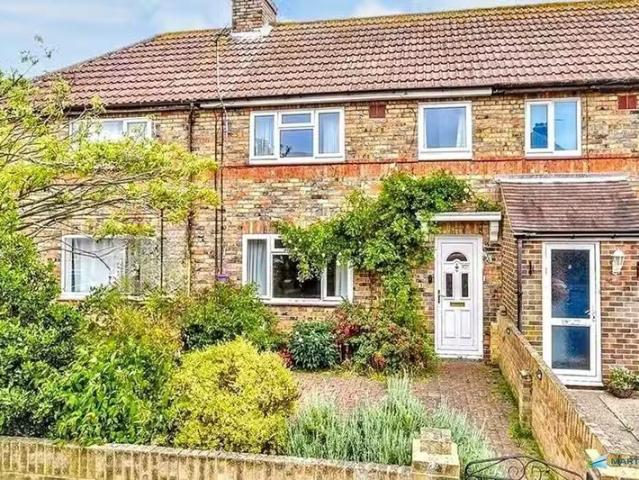 House for rent in Mill Hill, Ash
