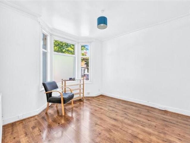 Cottage for rent in Walthamstow, Greater London