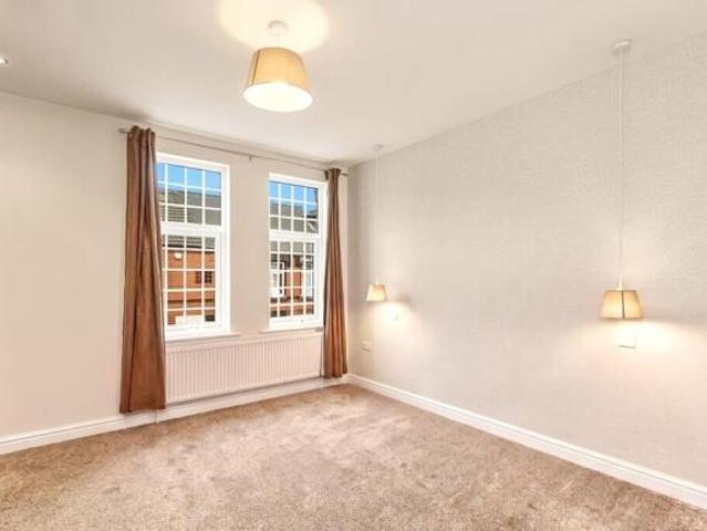 Cottage for rent in Hexthorpe, South Yorkshire