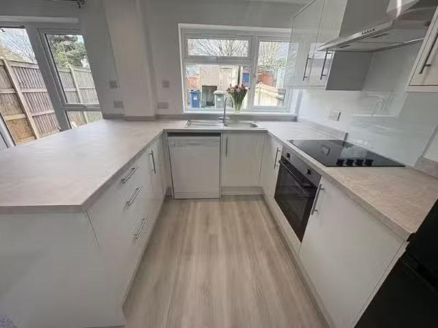 House for rent in Fole, Surrey