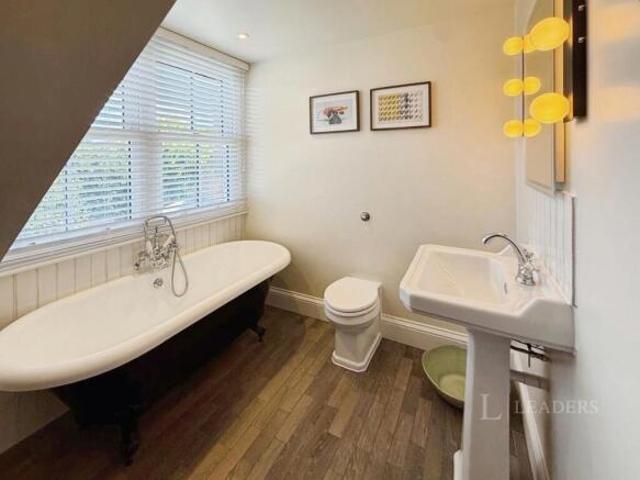 Cottage for rent in Trench Wood, Bourne Vale