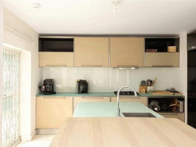 Cottage for rent in Cat Hill