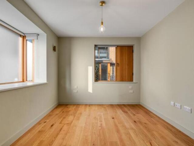 Cottage for rent in Cat Hill