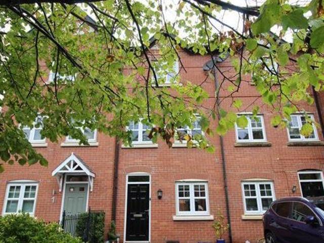 House for rent in Lyons, Greater London