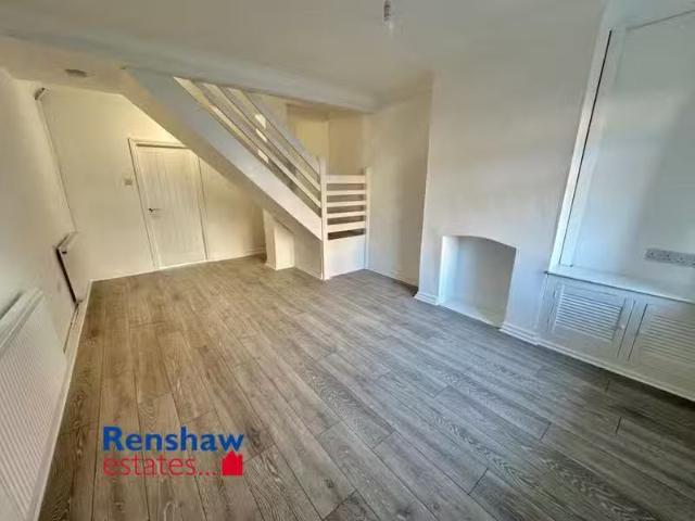 House for rent in Caldermill, East Midlands
