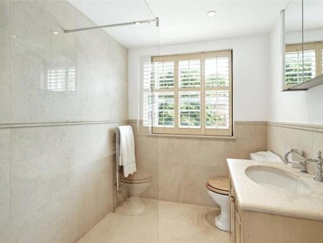 Cottage for rent in Cat Hill