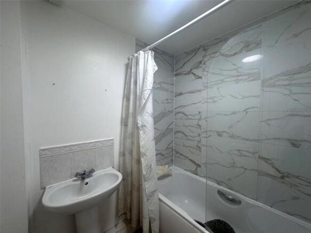 Cottage for rent in Old Bletchley, Milton Keynes