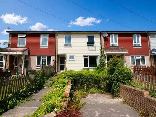 House for rent in Badshot Lea, Waverley