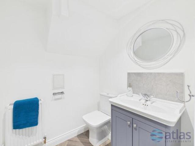 Cottage for rent in The Dales, Key Street