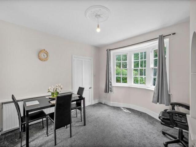 Cottage for rent in Putney, Greater London