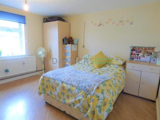 Cottage for rent in Old Wharf, City Of Leicester