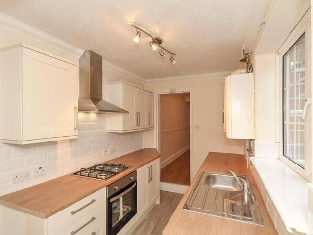 Cottage for rent in Oad Street, Kent
